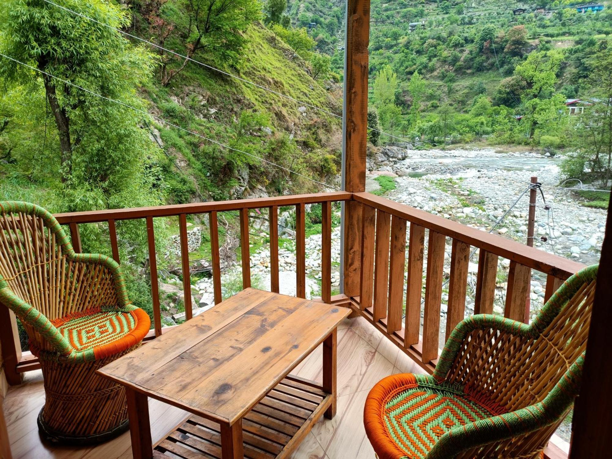 Sharda Resort-Tirthan Valley Banjar Exterior photo